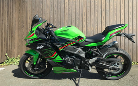 KAWASAKI Ninja ZX-4RR KRT ED 2023 ZX400P