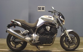 YAMAHA BT1100 2002 RP05