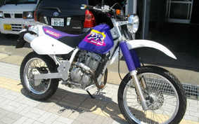 SUZUKI DR250 R SJ45A