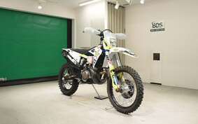 HUSQVARNA TE300I ROCKSTER UTA2