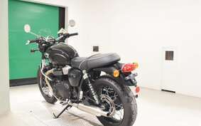 TRIUMPH BONNEVILLE T100 2021