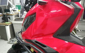 HONDA X-ADV 750 2023 RH10