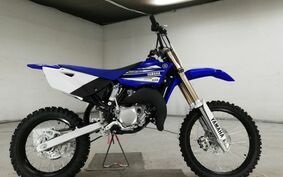 YAMAHA YZ85LW CB10C