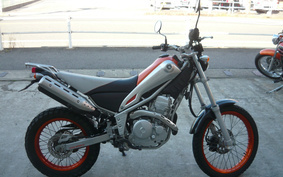 YAMAHA TRICKER DG16J