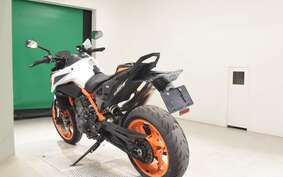 KTM 890 DUKE R 2021