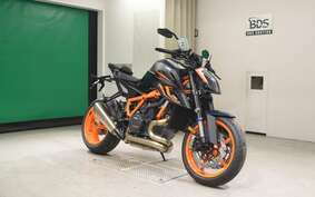 KTM 1290 SUPER DUKE R 2024