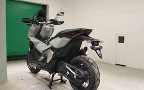 HONDA X-ADV 750 2023 RH10