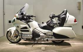 HONDA GL 1800 GOLD WING 2013 SC68