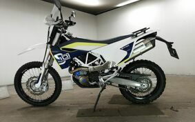 HUSQVARNA  701エンデューロ 2017 UET4