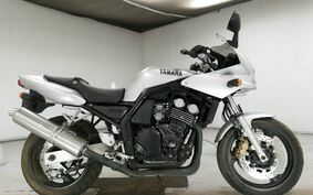 YAMAHA FZ400 4YR