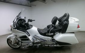 HONDA GL 1800 GOLD WING 2012 SC68