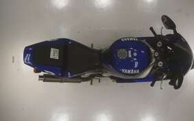 YAMAHA YZF-R1 1999 RN01