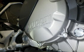 DUCATI STREETFIGHTER V2 2022