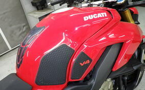 DUCATI STREETFIGHTER V4 S 2021 1F00A