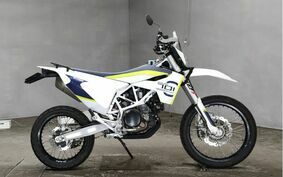 HUSQVARNA  701エンデューロ 2017 UEV4