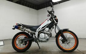 YAMAHA TRICKER DG16J