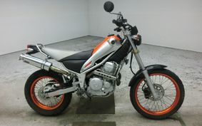 YAMAHA TRICKER DG16J