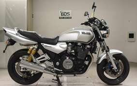 YAMAHA XJR1300 1999 RP021