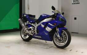 YAMAHA YZF-R1 1999 RN01