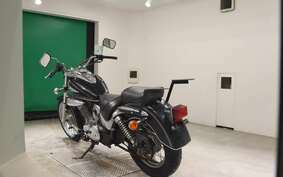 SUZUKI INTRUDER 250 LC VJ51A