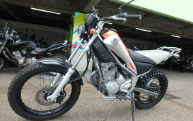 YAMAHA TRICKER DG16J