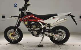 HUSQVARNA SM250R