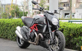 DUCATI DIAVEL CARBON 2011 G100A