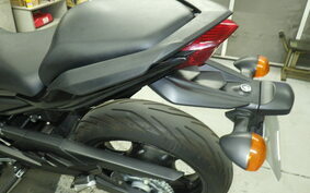 YAMAHA FAZER FZ6 R 2010 RJ18