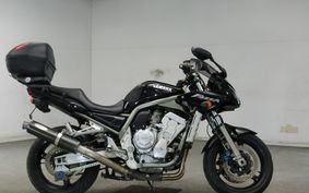 YAMAHA FZS1000 FAZER 2001 RN06