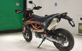 KTM 690 SMC R 2024