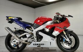 YAMAHA YZF-R1 1999 RN01