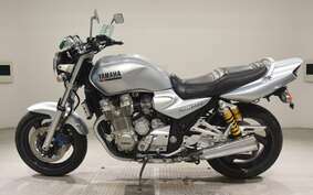 YAMAHA XJR1300 2000 RP03J