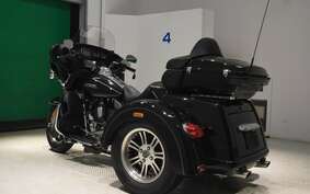 HARLEY FLHTCUTG TRIKE 2014