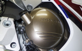 HONDA VFR800F 2022 RC79