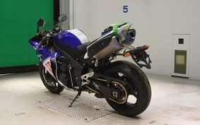 YAMAHA YZF-R1 2010 RN23