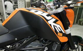 KTM 200 DUKE JUC40