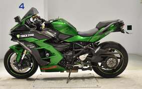 KAWASAKI NINJA H2 SX SE 2018 ZXT02A