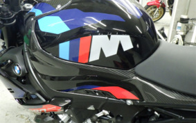 BMW M1000R 2024