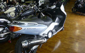 YAMAHA T-MAX 2001 SJ01