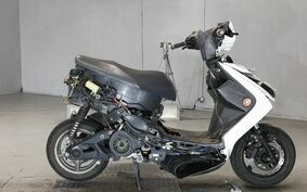 YAMAHA CYGNUS 125 X SR SE44J