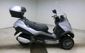 PIAGGIO MP3 250 RL M472