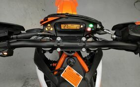 KTM 690 ENDURO R 2023 LEV40