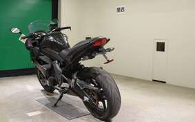 KAWASAKI NINJA 650 R 2011 EXEC10