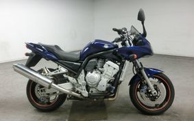 YAMAHA FZS1000 FAZER 2002 RN06