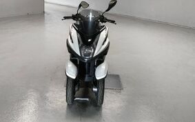 YAMAHA TRICITY 125 SE82J