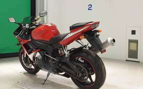 YAMAHA YZF-R6 2005 RJ09