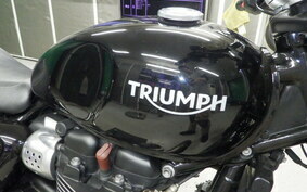 TRIUMPH STREET TWIN 2016 AD74GD