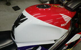 HONDA RVF400 1999 NC35