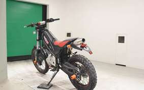 YAMAHA TRICKER DG10J