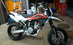 HUSQVARNA SM450R 2014 A202